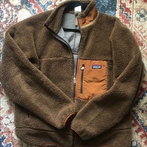 Men’s Patagonia fleece jacket
